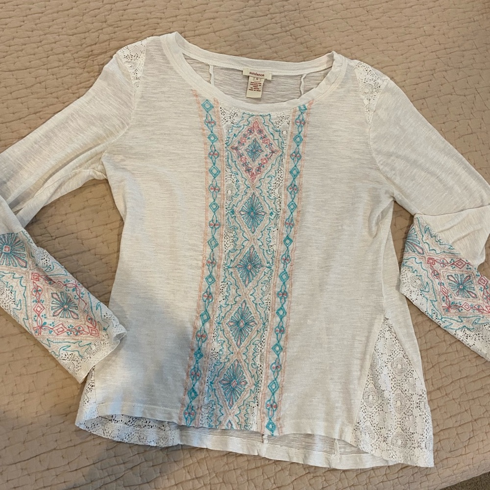 Boho style cotton embroidered top